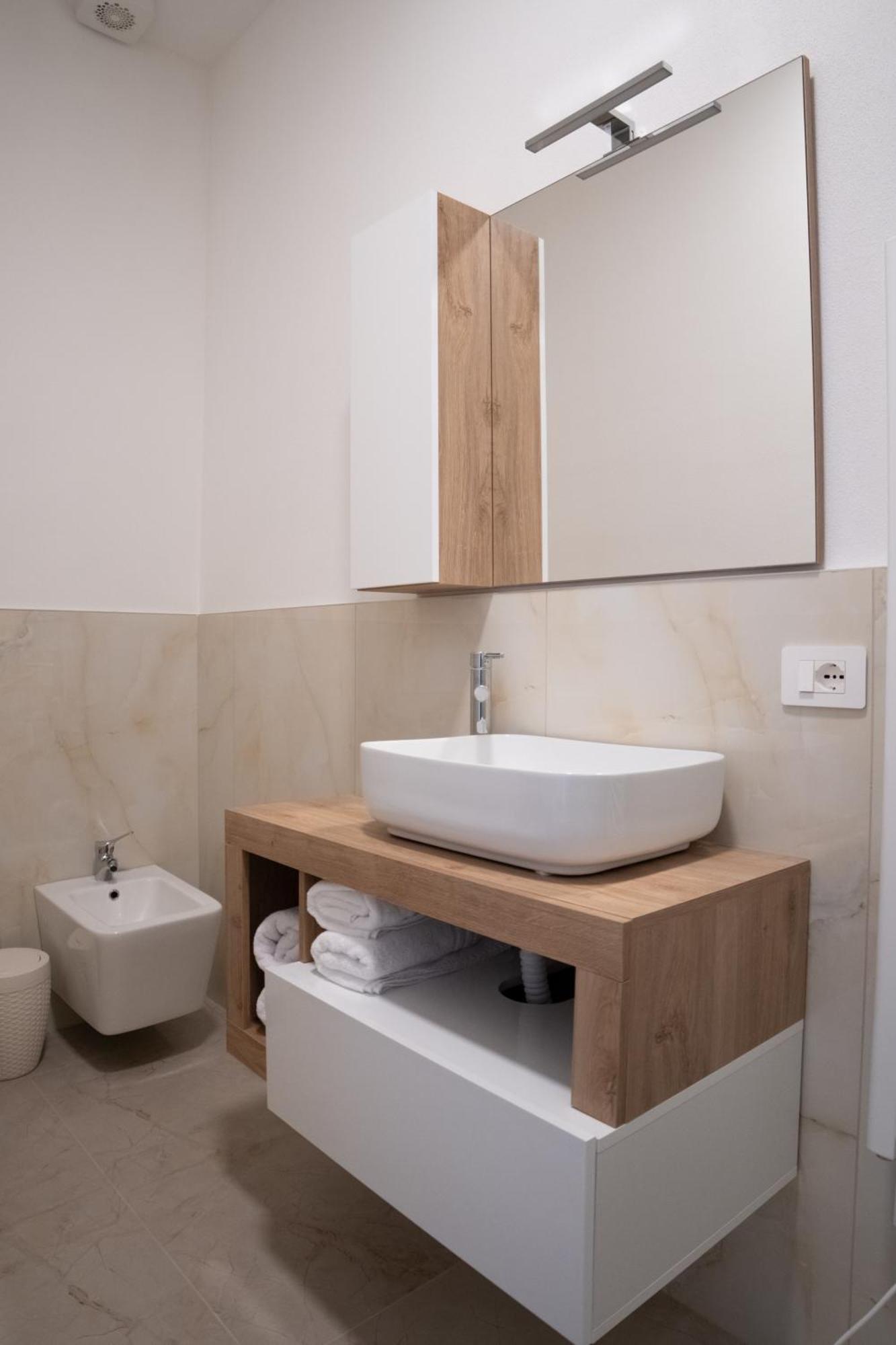Casa Vacanze Aria Leggiuno Buitenkant foto
