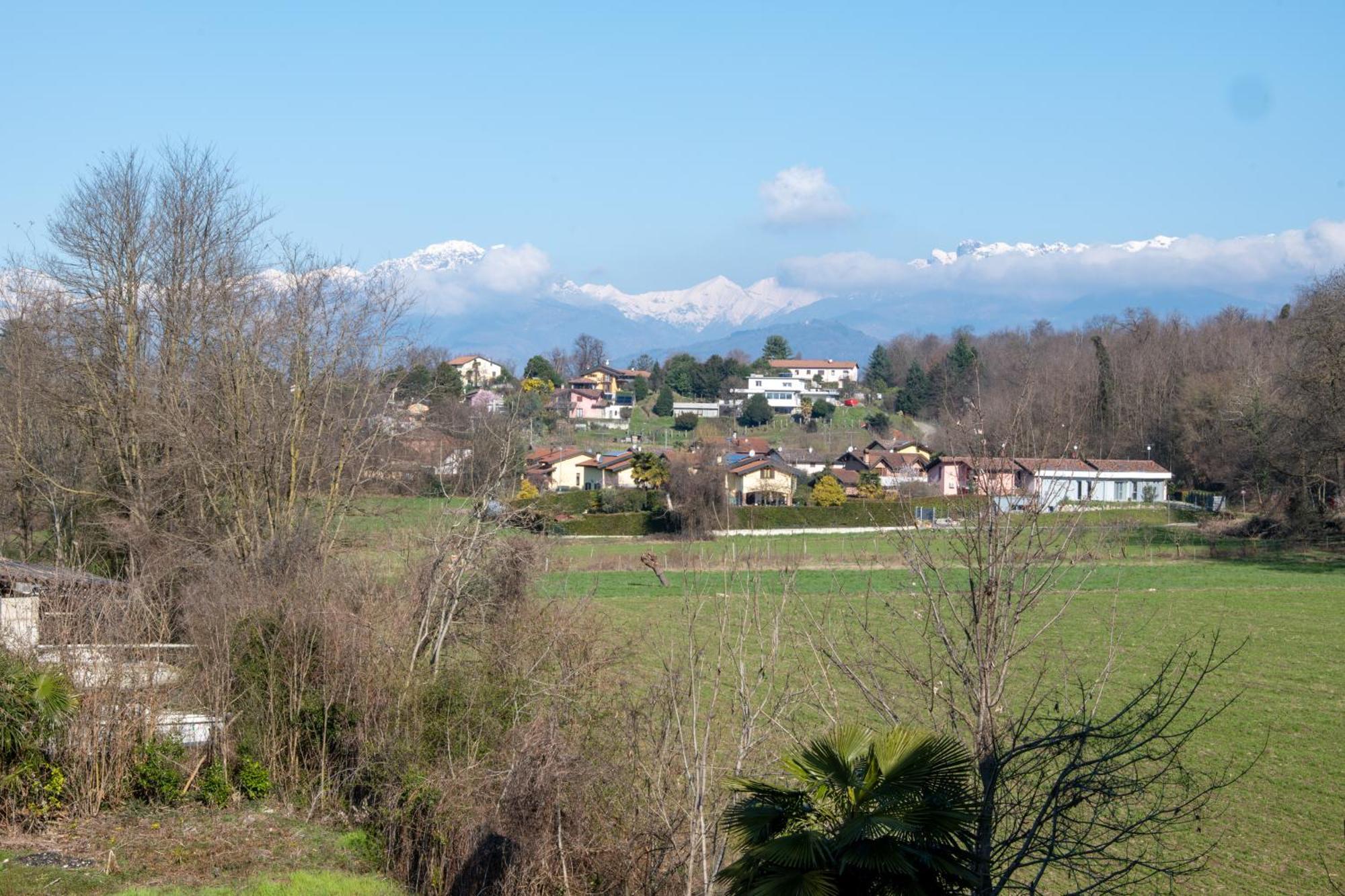 Casa Vacanze Aria Leggiuno Buitenkant foto
